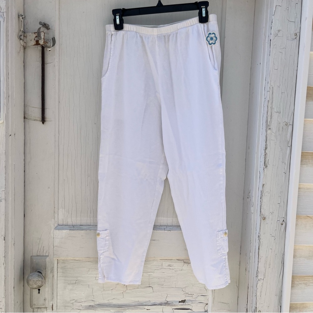 Blue Ginger capris white size medium NWT 100% cotton pockets beach